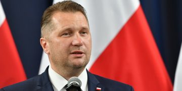 Czarnek: Dzięki instytutowi Kolbego o&nbsp;40 mln zł więcej na&nbsp;edukację za&nbsp;granicą