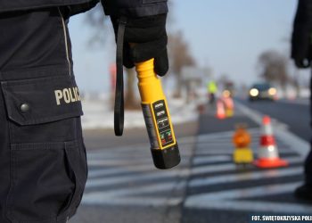 Pijany i&nbsp;bez&nbsp;prawa jazdy kierował ciężarówką z&nbsp;piwem