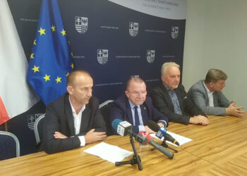 Konferencja dotycząca wniosku o odwołanie Marszałka