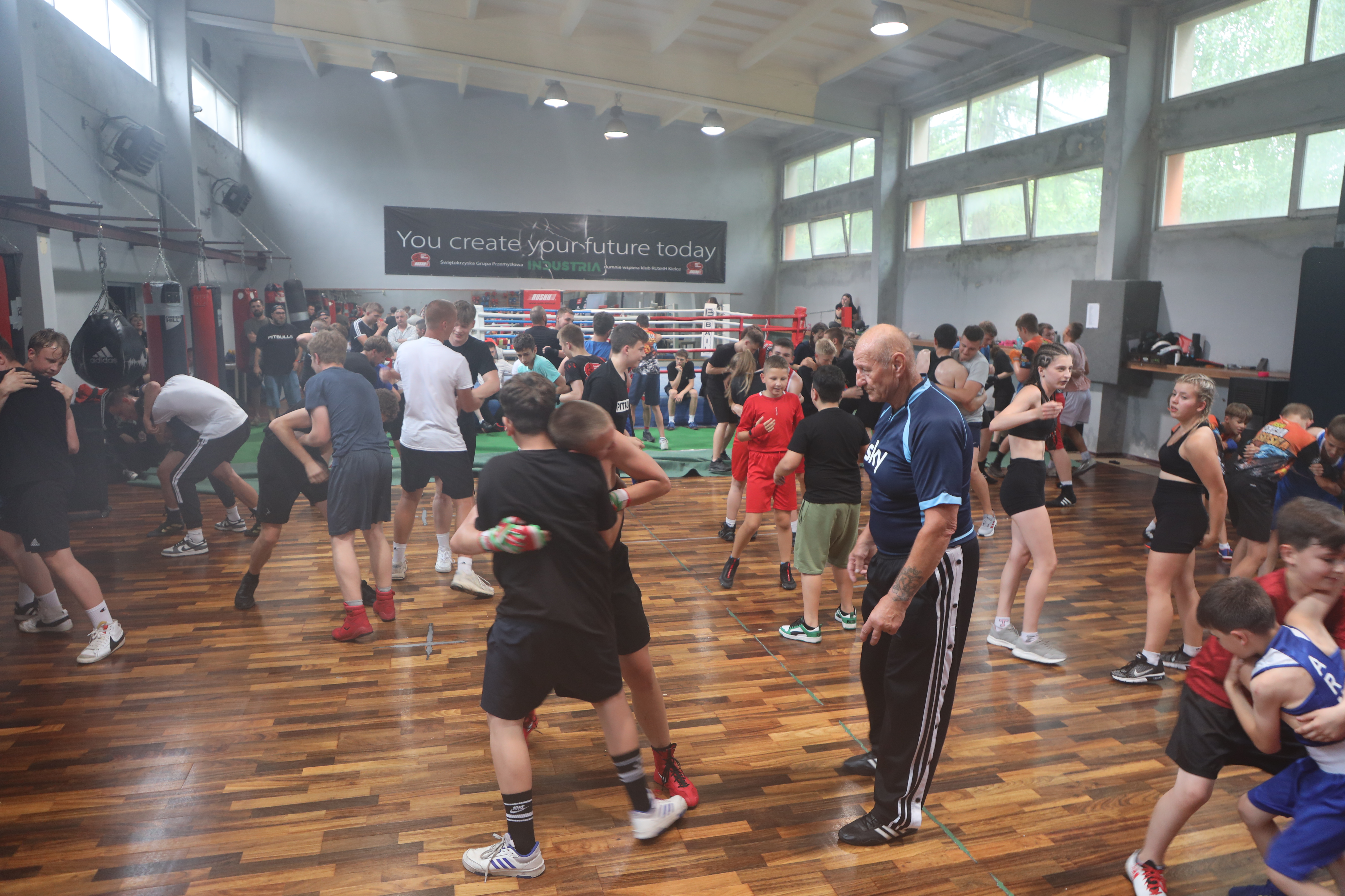 Ogólnopolski Dzień Boksu Olimpijskiego – wspólnie z młodzieżą trenowały gwiazdy boksu